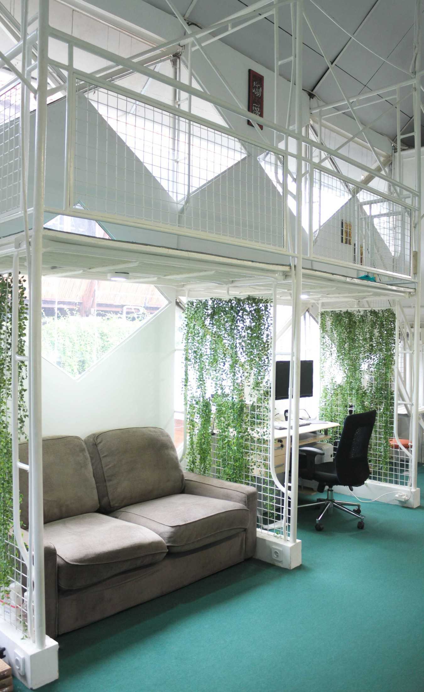 Scala (Pt Skala Makna Ruang) Jackrose Hq Bintaro, Kec. Pesanggrahan, Kota Jakarta Selatan, Daerah Khusus Ibukota Jakarta, Indonesia Bintaro, Kec. Pesanggrahan, Kota Jakarta Selatan, Daerah Khusus Ibukota Jakarta, Indonesia Scala-Pt-Balkon-Karya-Plus-Jackrose-Hq  107203