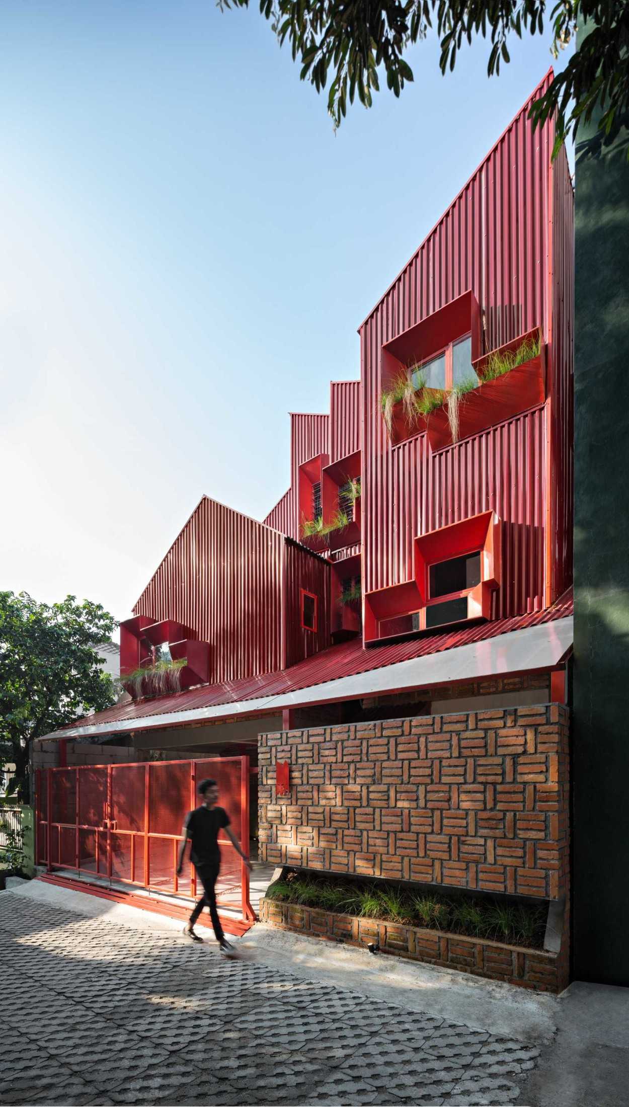 Ismail Solehudin Architecture Stack By Step Red Zone Boarding House Bogor, Jawa Barat, Indonesia Bogor, Jawa Barat, Indonesia Ismail-Solehudin-Architecture-Stack-By-Step-Red-Zone-Boarding-House  131937
