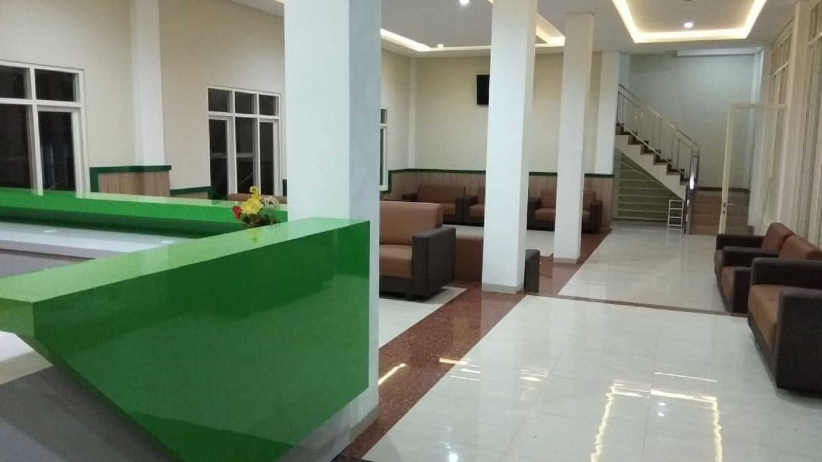 Metom Design Lobby Kantor Tamu Iibs Al Izzah Batu, Kec. Batu, Kota Batu, Jawa Timur, Indonesia Batu, Kec. Batu, Kota Batu, Jawa Timur, Indonesia Metom-Design-Lobby-Kantor-Tamu-Iibs-Al-Izzah  98952