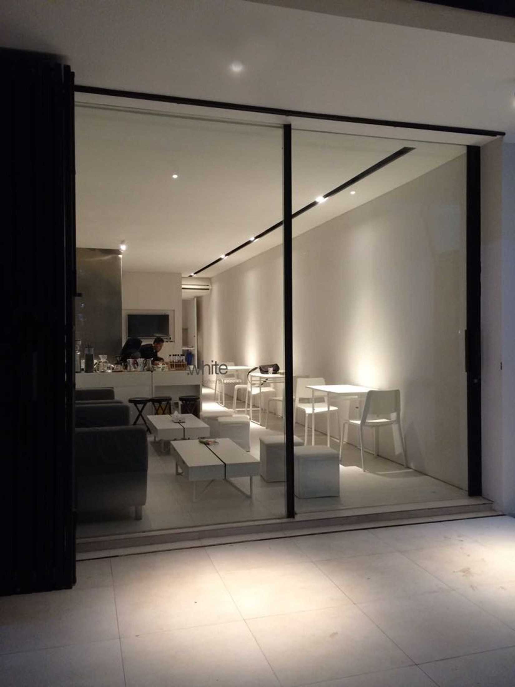 Ads Architect Kafe Kotak Putih Sentul Selatan Sentul Selatan Ads-Architect-Kafe-Kotak-Putih  53511