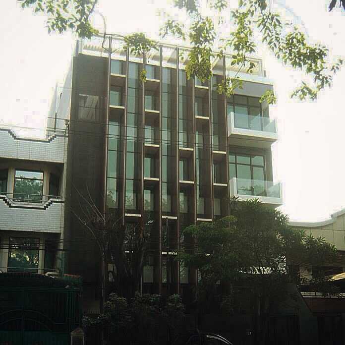 Simple Projects Architecture Pb131 Office Jl.perak Barat 131, Surabaya - Indonesia Jl.perak Barat 131, Surabaya - Indonesia Front View  21702