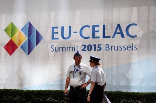 Brussels police and French CRS exchange innovation during EU-CELAC summit