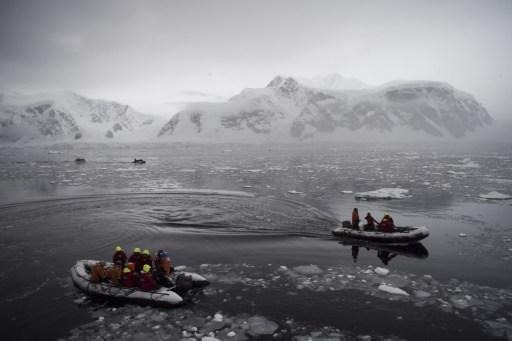 Belgian researchers prepare to spend Christmas in Antarctica