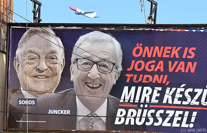 European Commission debunks Hungarian anti-migration campaign