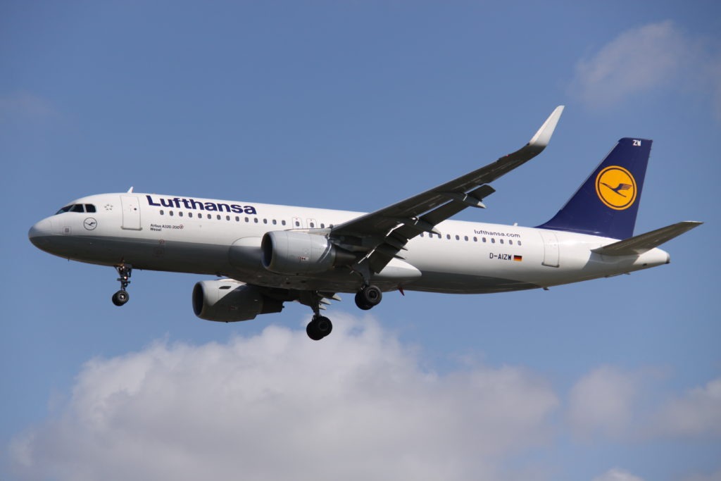 Lufthansa plans more flights from June