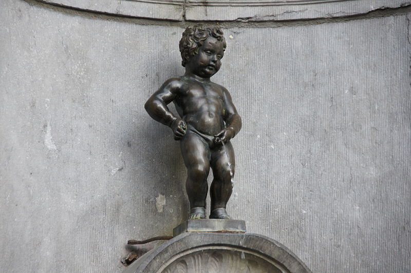 Climate activists protest at foot of Manneken Pis