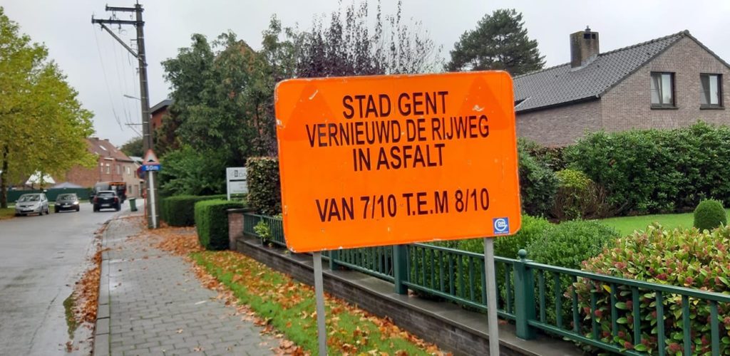Road signs with spelling mistake embarrass city of Ghent