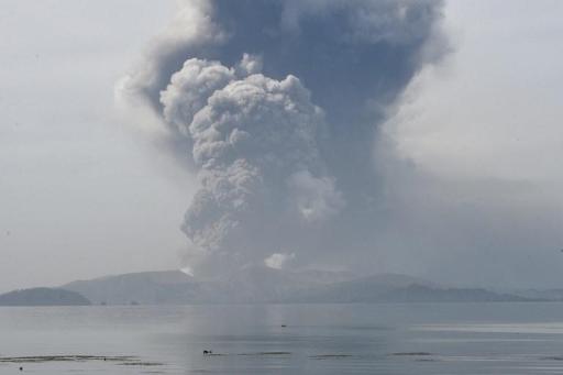 Taal Volcano: Philippines prepares for &#8216;explosive&#8217; volcanic eruption as 45,000 evacuated