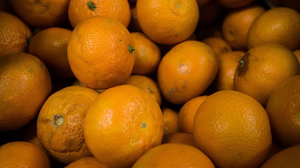 Carrefour recalls oranges with excess pesticides from stalls