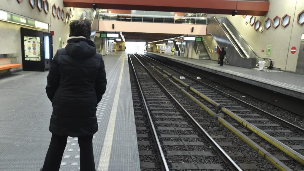 STIB network hit by strike for second straight day