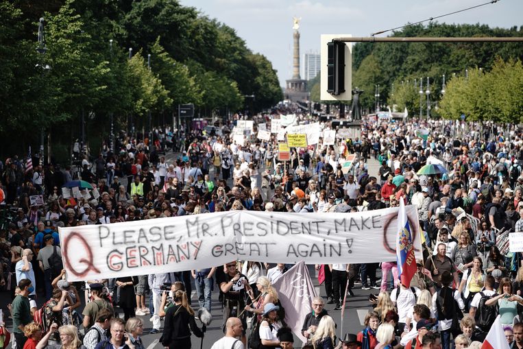 Close to 40,000 people in anti-corona protests in Berlin
