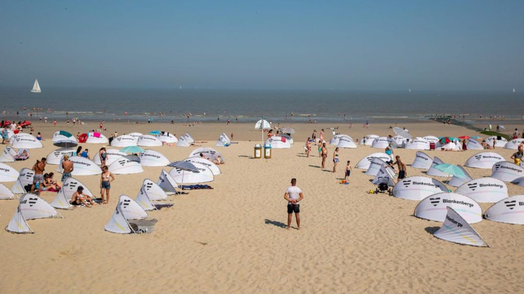 Belgium mulls limiting beach trips to ensure social distancing