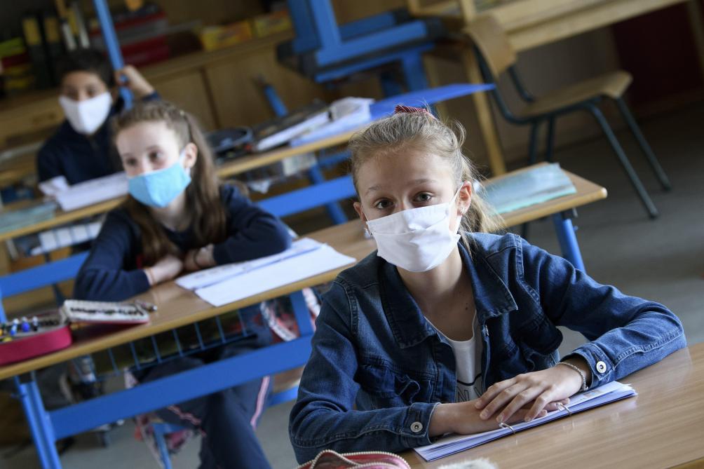Face masks and quarantines: New school measures enter into force today