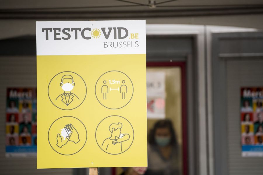 Belgium has reached &#8216;a new tipping point&#8217; in epidemic, says Van Gucht