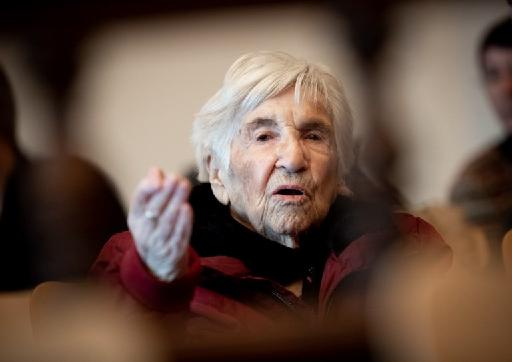 Auschwitz Women’s Orchestra survivor Esther Bejarano dies in Austria