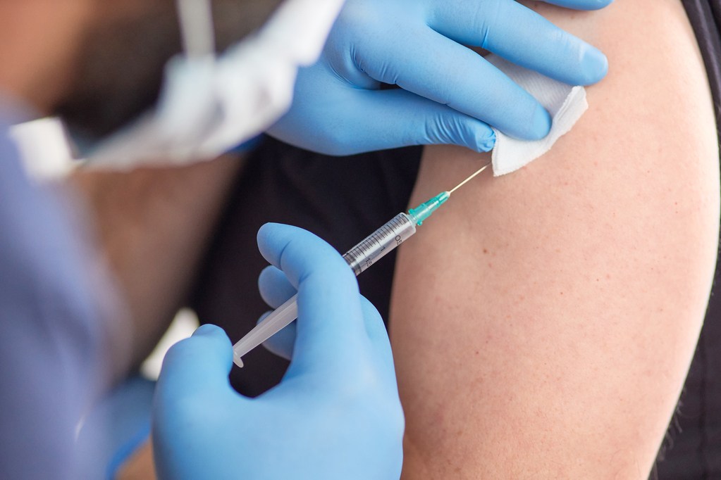 Booster vaccination on its way in the US while the EU hesitates