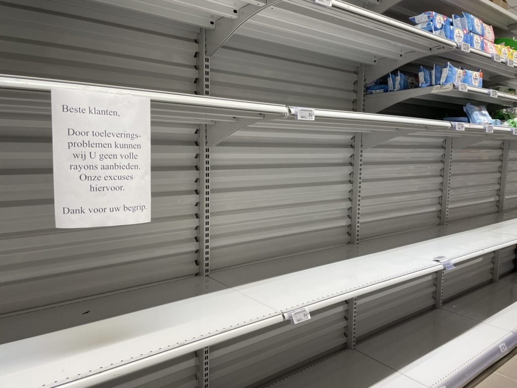 Carrefour struggled to fill shelves, even after strike ends