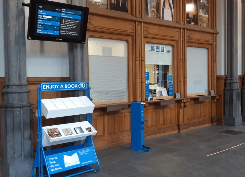 SNCB brings free little libraries to stations