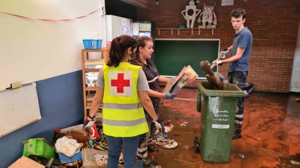 Belgian Red Cross devotes €2 million to help flood-affected schools