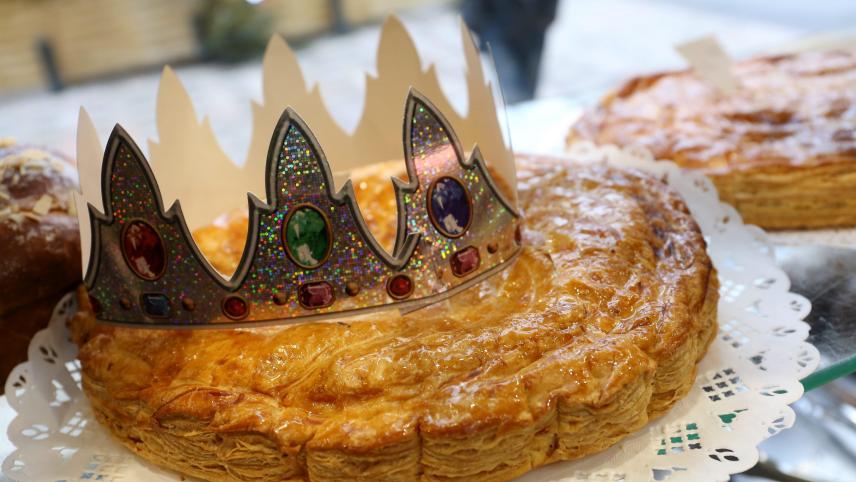 Brussels bakery puts two 18-carat gold coins in traditional Epiphany cakes
