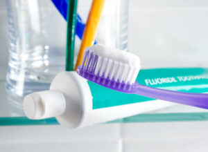 fluoride toothpaste to help dental health