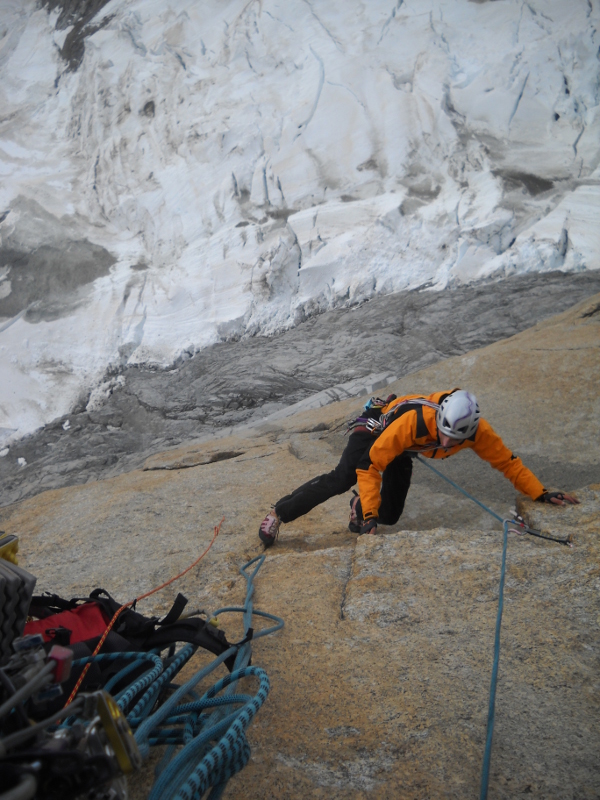 Après le réta de la dernière longueur, allez courage Alex plus que 3 mètre avant le relais!