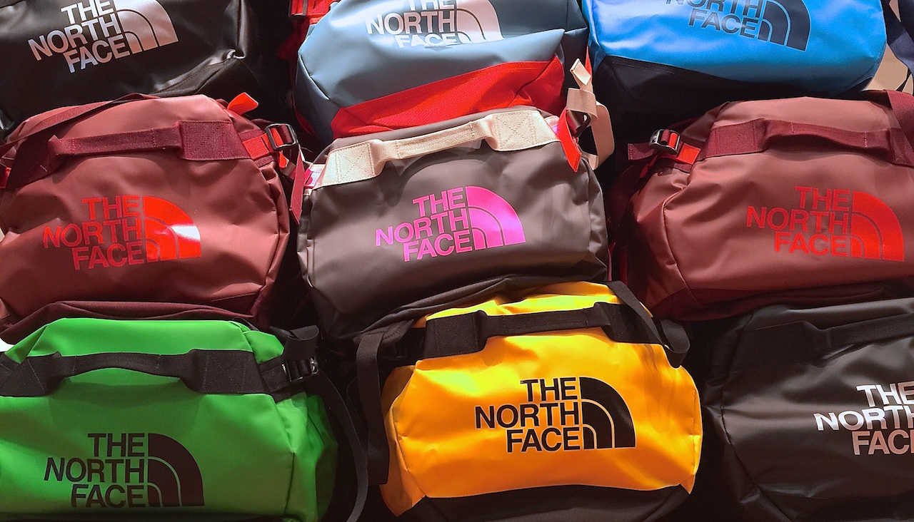 Ce sac The North Face profite d'un prix bien sympathique, mais ça ne va pas  durer