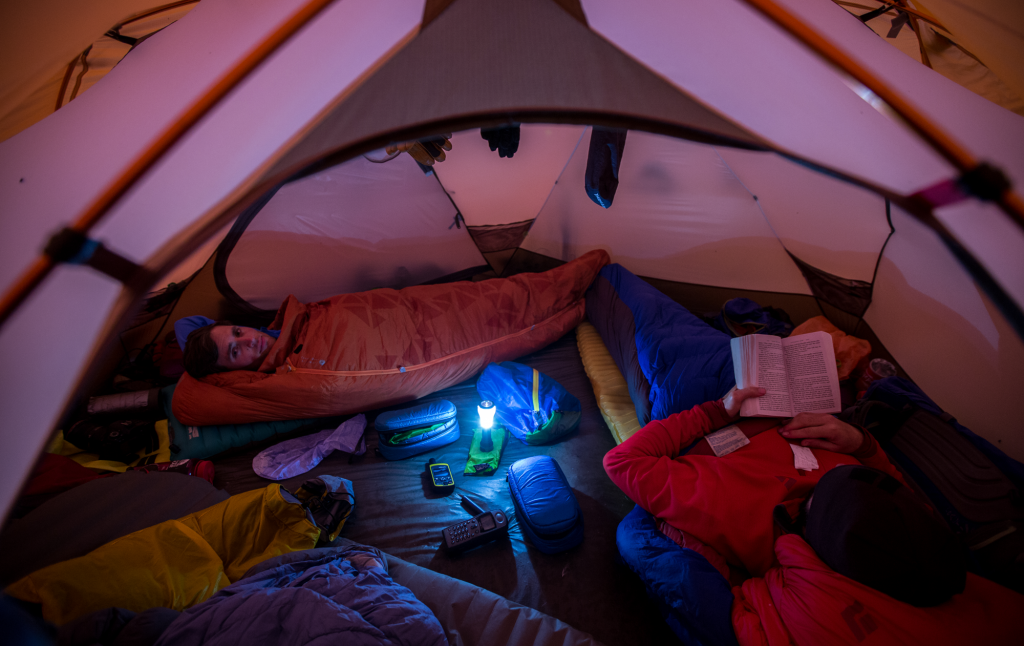 intérieur d'une tente MSR en Patagonie