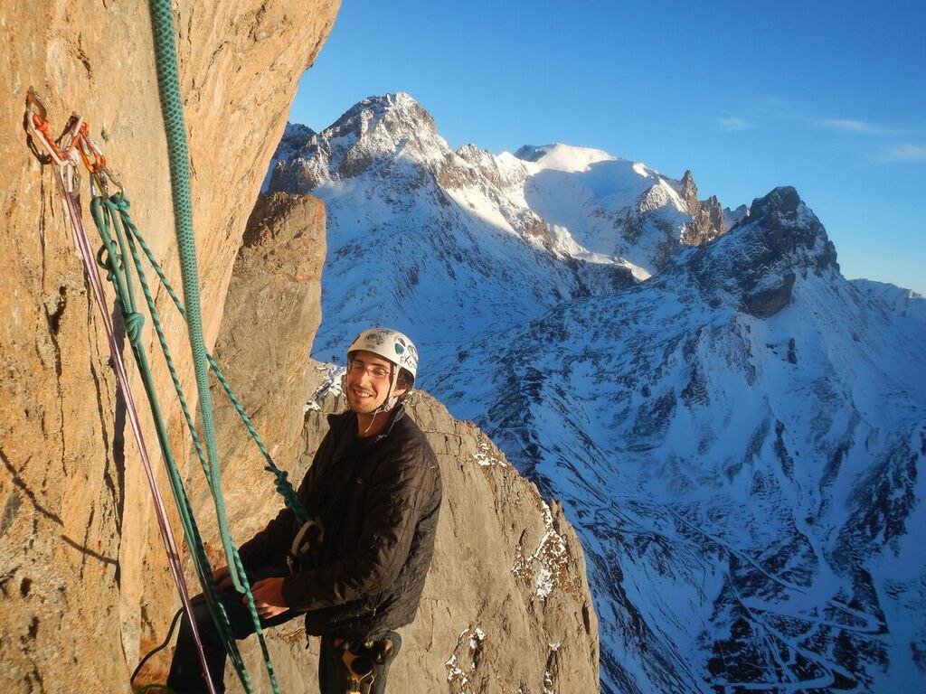 corde d'escalade 50m Diamètre de corde d'escalade statique 14mm, Résistant  à l'usure, Flexible et facile à nouer une corde statique for le sauvetage  de l'alpinisme, une corde d'escalade de force de 21 