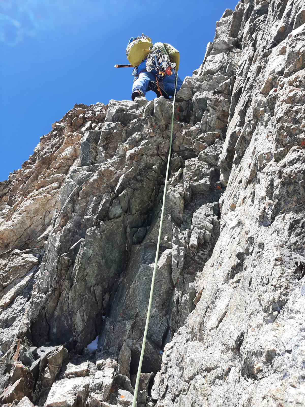 Grimpe dans le Pilier sud de la Barre des Écrins