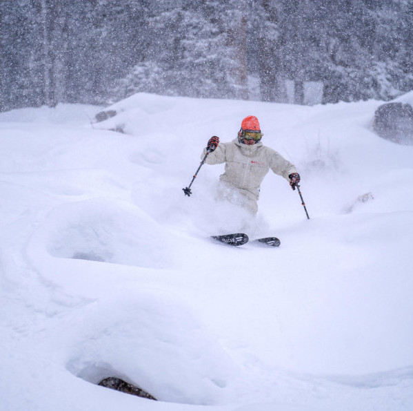 Comment s'équiper pour les ski de rando - la guide pour les femmes -  Sportmania