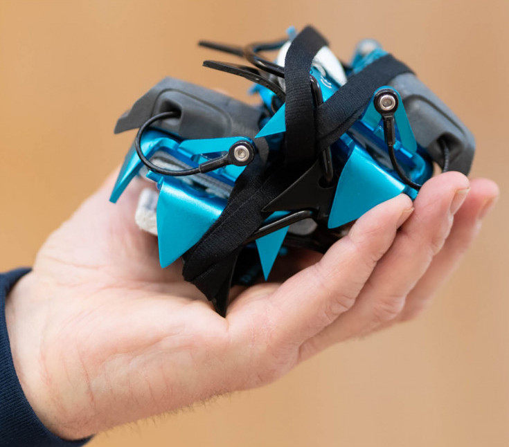 Crampons 10 pointes acie-alu Blue Ice Harfang