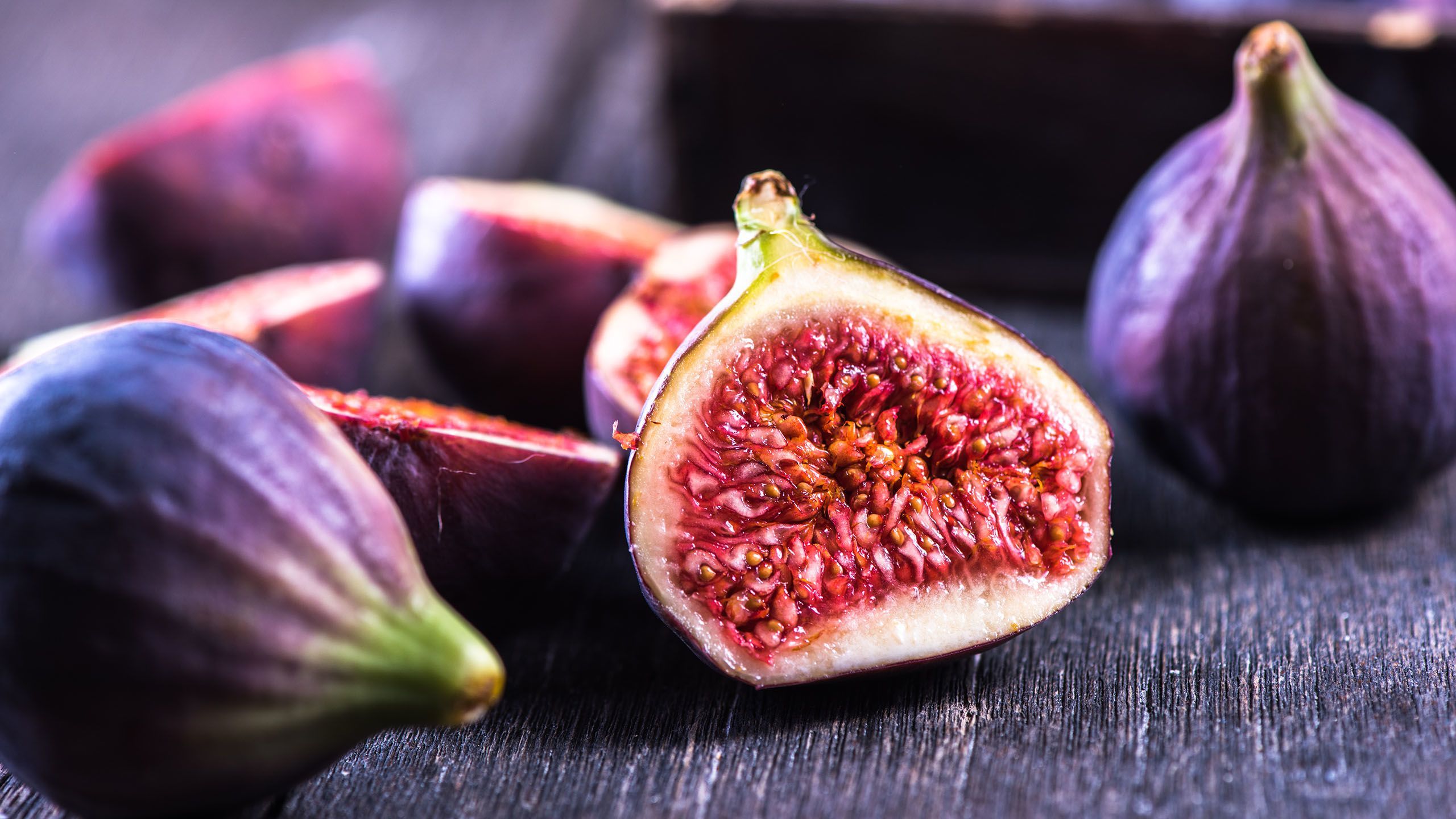 Higher in sugar: Figs