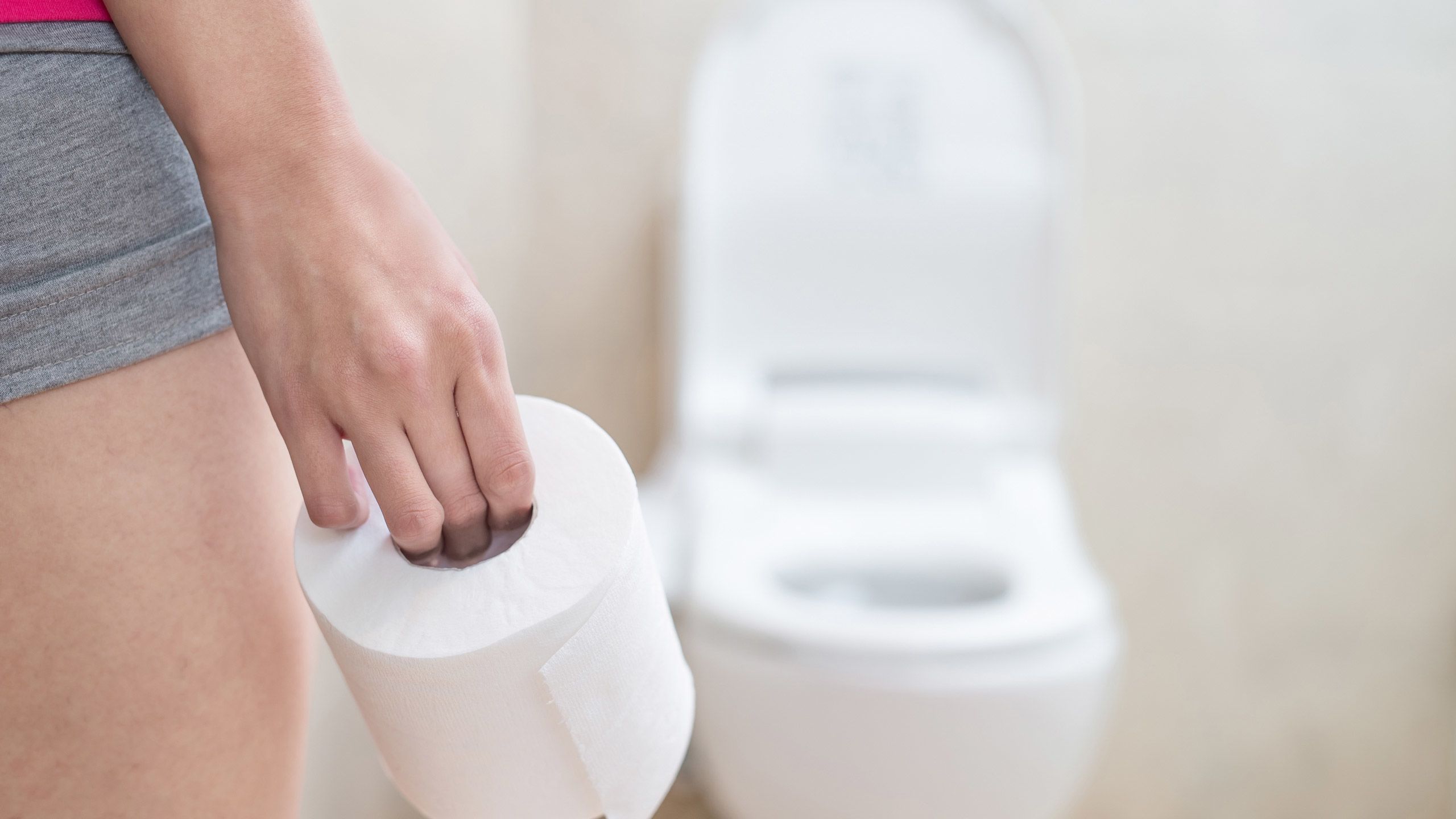 Don’t skip peeing if you’re prone to UTIs