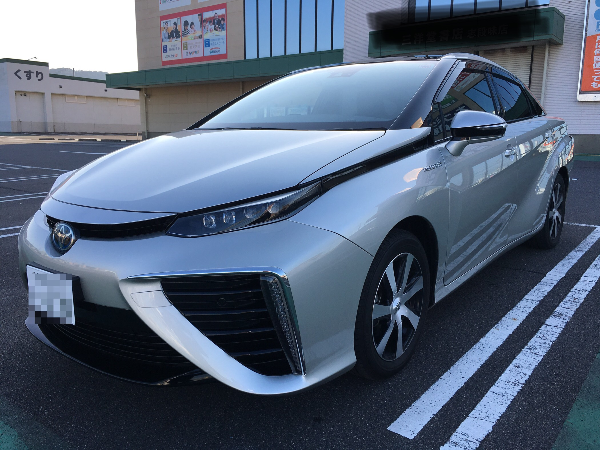 Toyota sai габариты