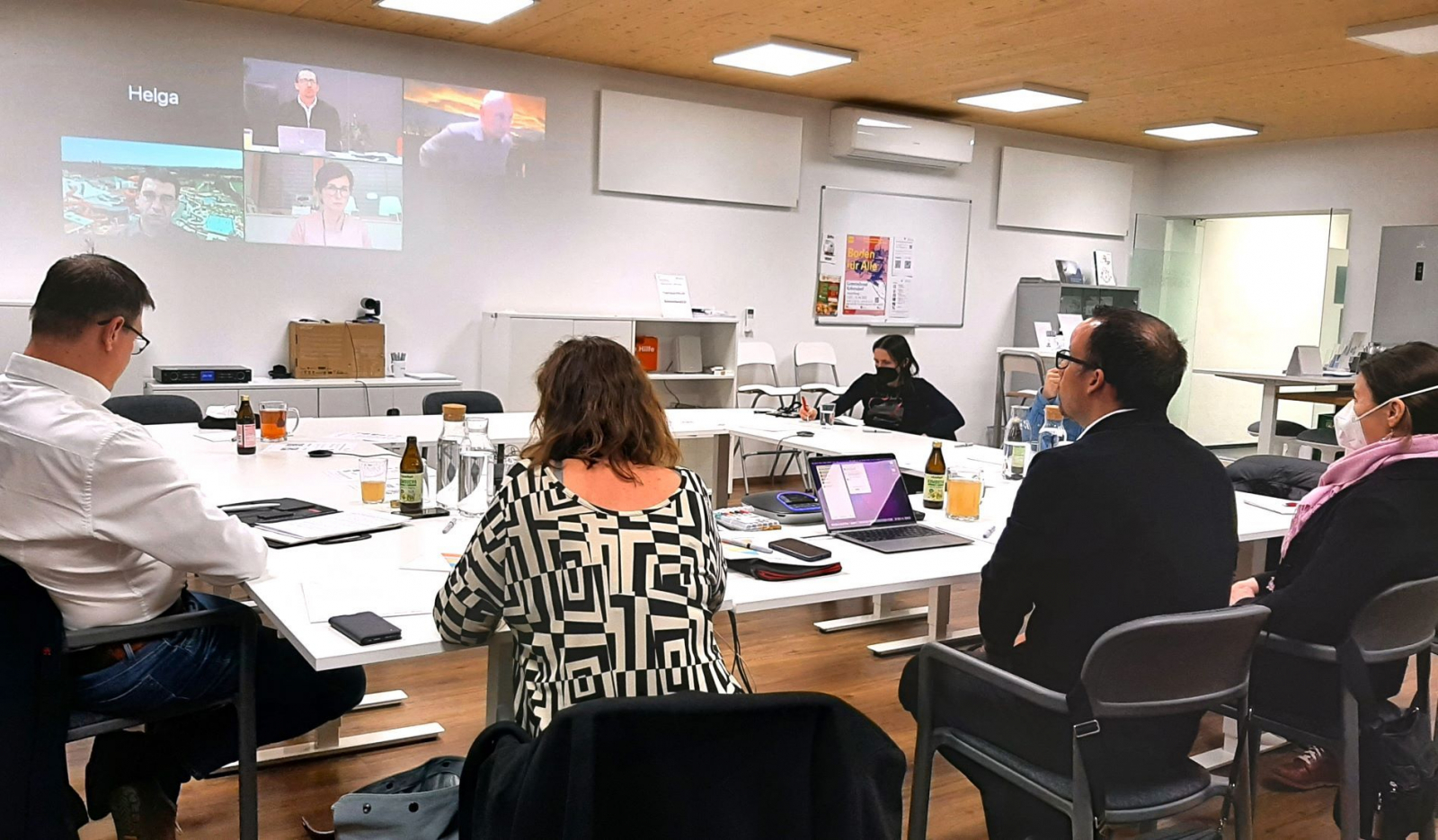 Im Teamspace wurde angeregt diskutiert – online und offline durch ein hybrides Meeting ist das beim Treffpunkt mittlerweile Standard
