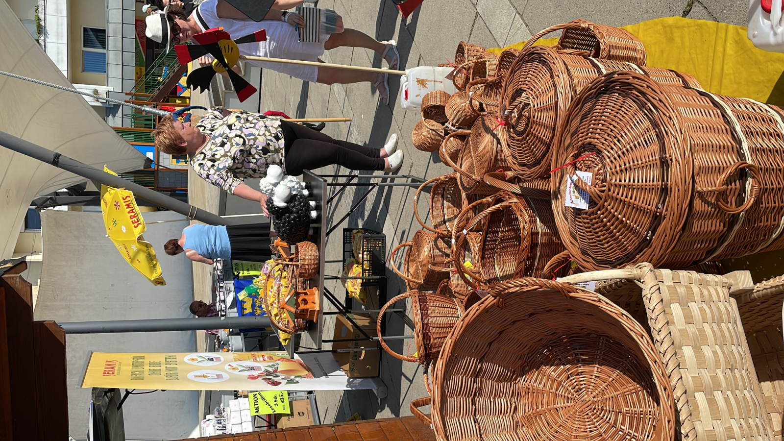 Genussmarkt Oberpullendorf Korbwaren am Markt