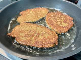 Nach ca. 5min umdrehen und fertig braten bis die gewünschte Bräunung da ist