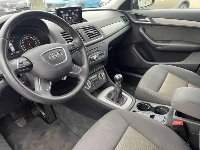 Audi Q3 2.0 TDI 140 BUSINESS LINE