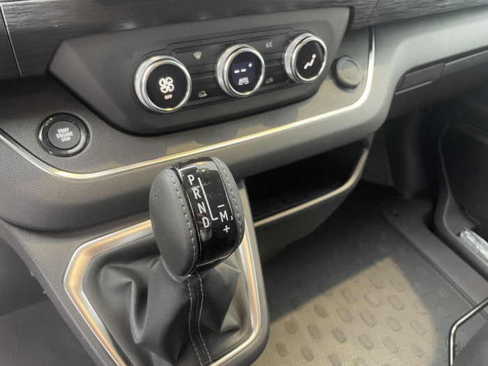 Nissan Primastar Cabine Approfondie (2) 2.0 dCi 170 S/S Tekna L1H1 2.8T DCT