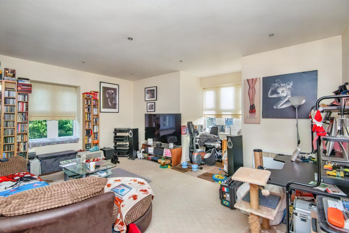 listing 16