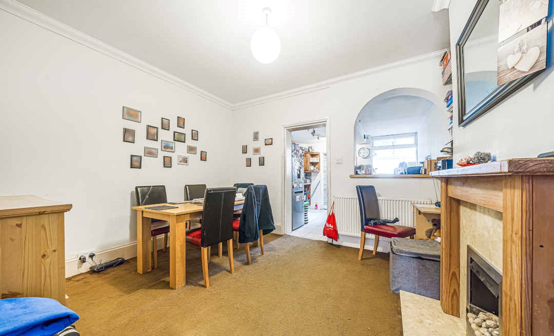 listing 7