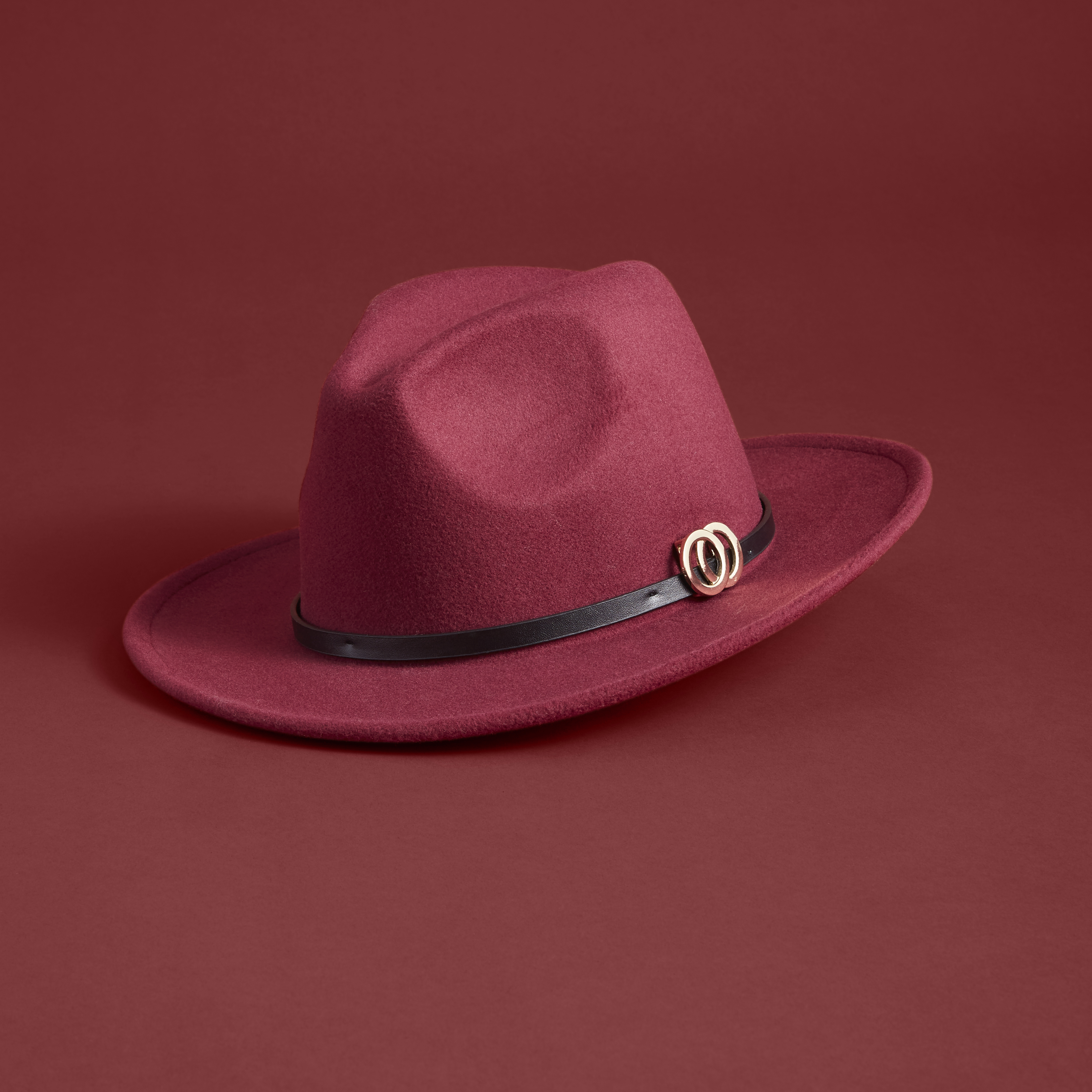Fallwide brim hat