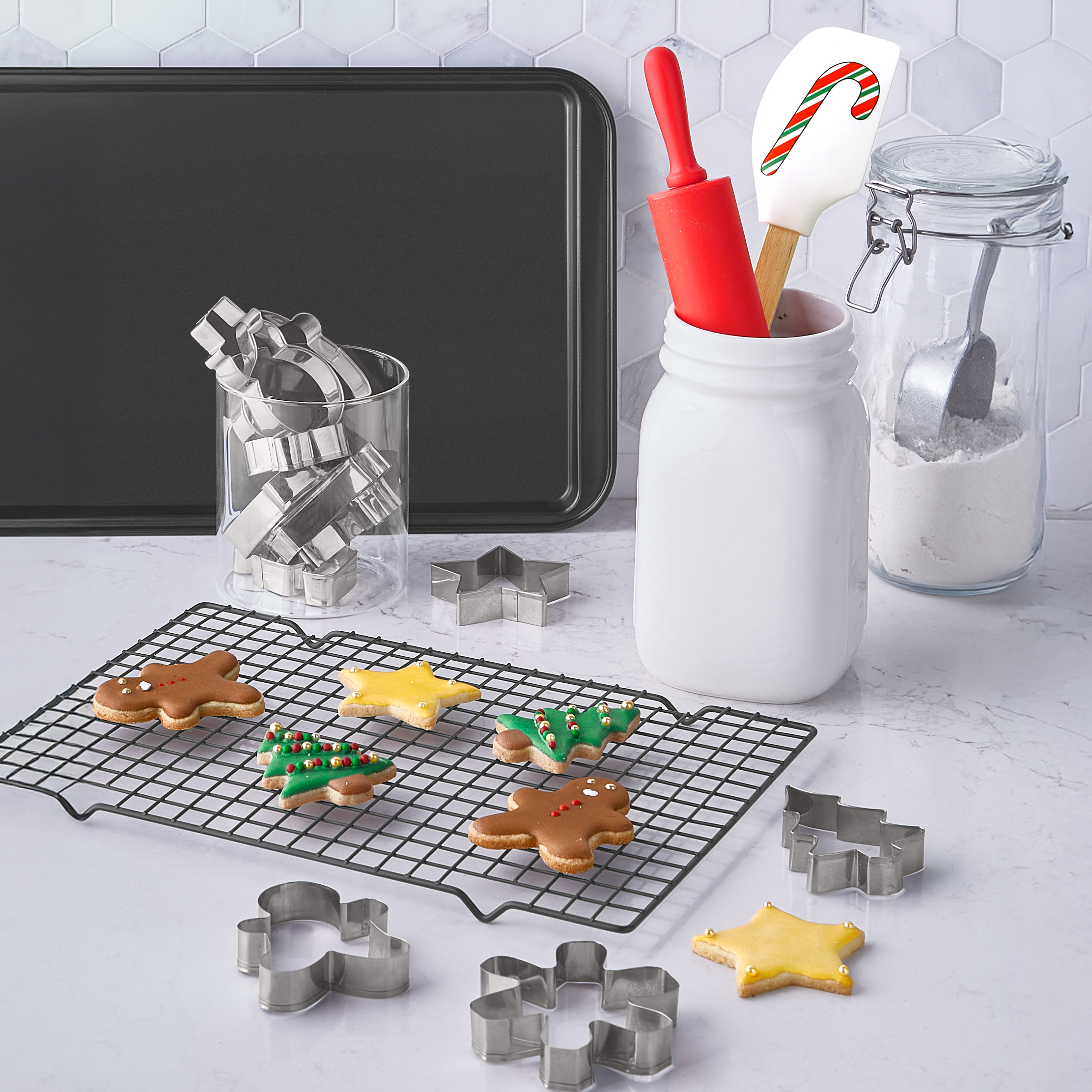 Holiday baking tools