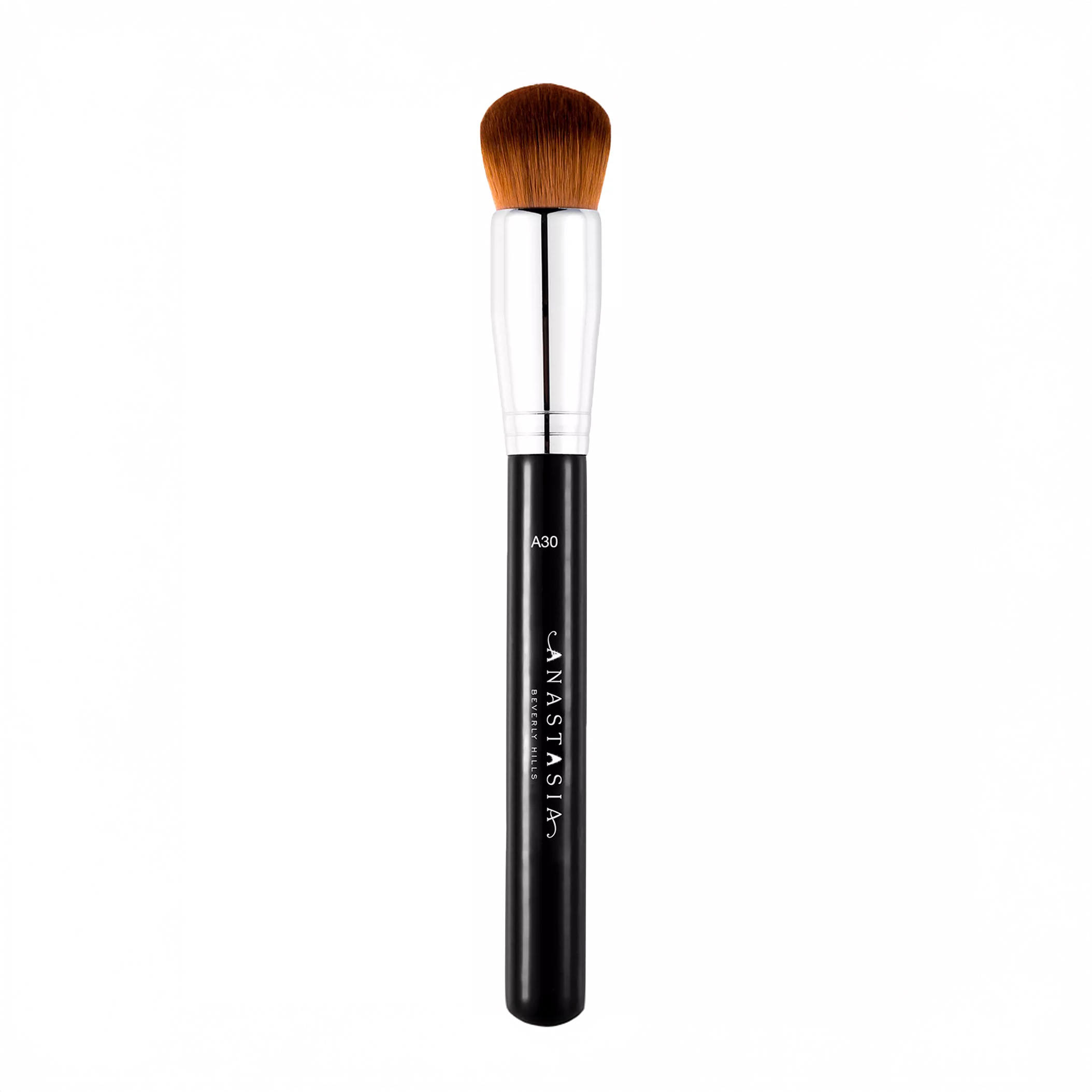 Kabuki makeup brush