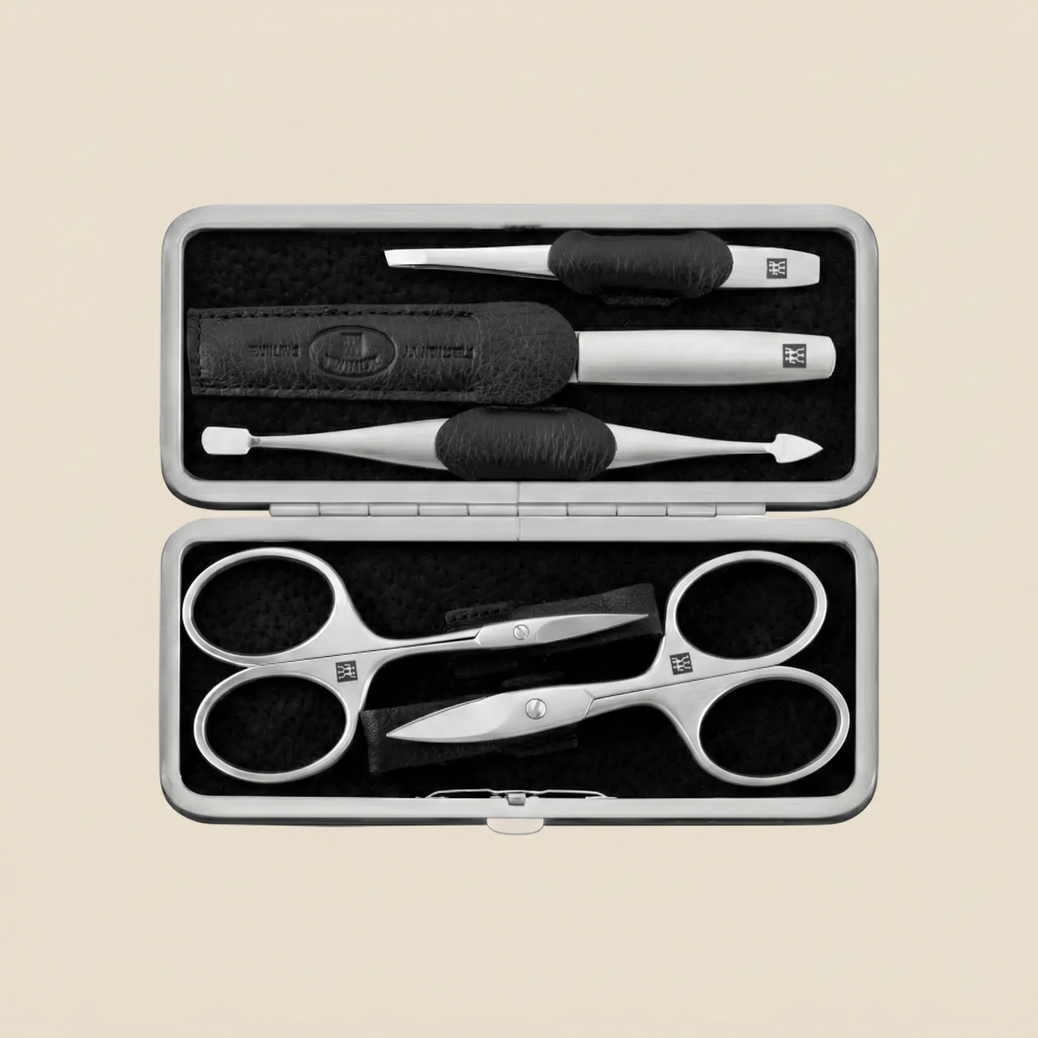 Manicure set