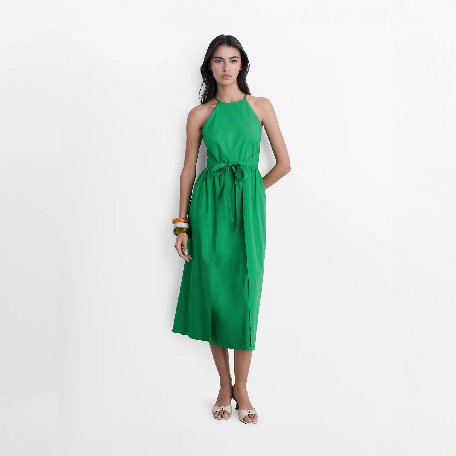 Woman with dress for women with slim silhouettes