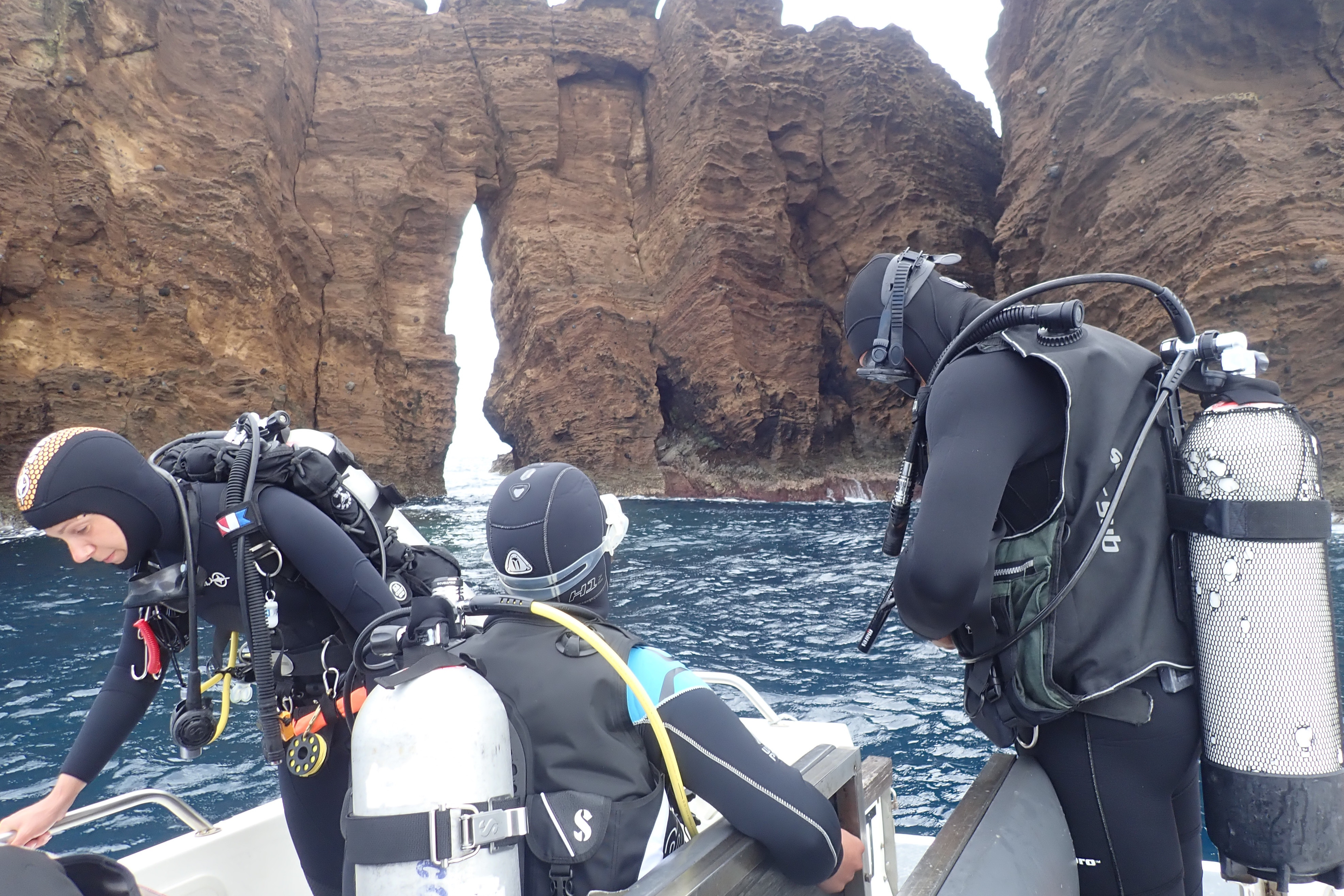 scuba diving in faial in azores