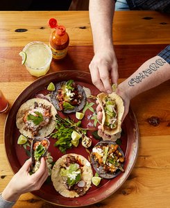 FoodFightRestaurant_Canteen_Tacos_table.jpg