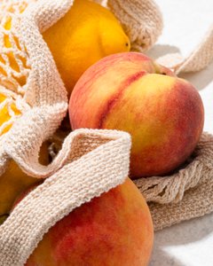 Peaches-Flat Lay Photography-Kimberly Murray-02.jpg